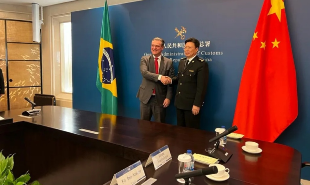 China suspende embargo à importação de carne bovina do Brasil, diz ministro da Agricultura