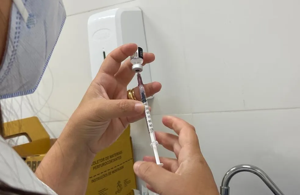 Covid-19: SC amplia aplicação da vacina bivalente para pessoas com comorbidades