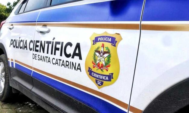 Mulher é encontrada morta dentro de casa em Rio do Sul