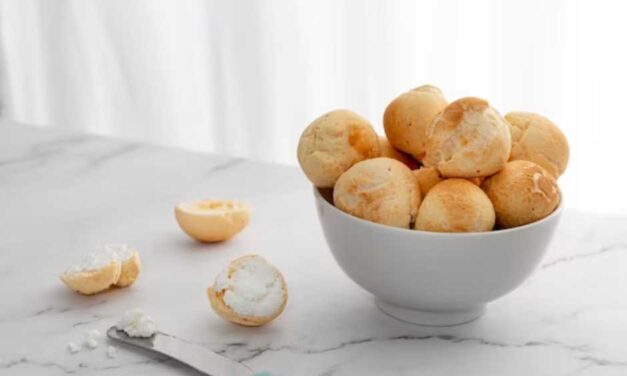 Pão de queijo é eleito 3º melhor café da manhã do mundo