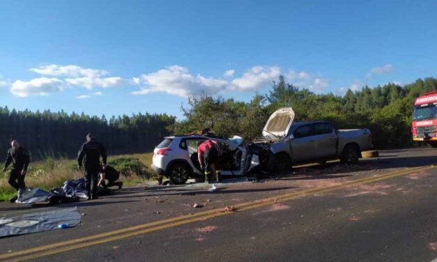 Família morre em grave acidente na BR-282 em SC, no dia 12