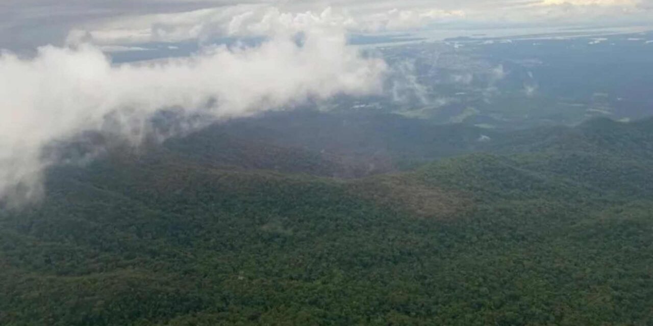 Avião desaparece na Serra do Mar no Paraná, próximo à divisa com SC