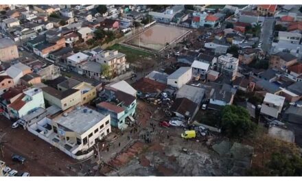 Rompimento de reservatório da Casan em Florianópolis (SC) atinge 200 famílias