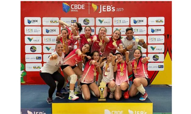 Vôlei feminino do colégio Santa Rosa é Campeão dos Jogos Escolares Brasileiros