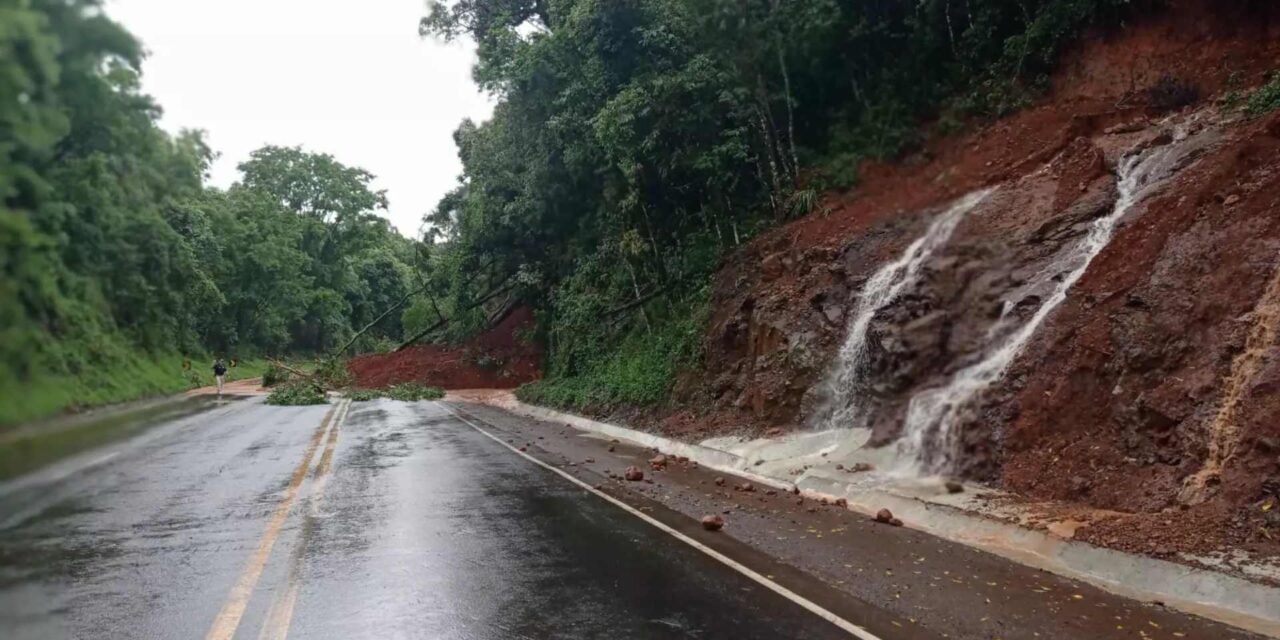 Forte chuva causa interdição de rodovias em Santa Catarina; veja quais