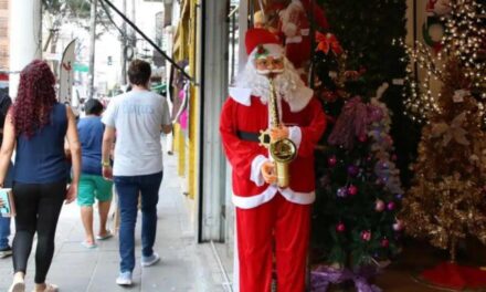 Catarinenses devem gastar mais nas compras de Natal em 2023, revela pesquisa