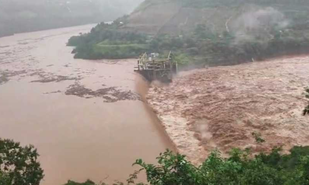 Barragem colapsa no RS; ordem é para que pessoas deixem suas casas