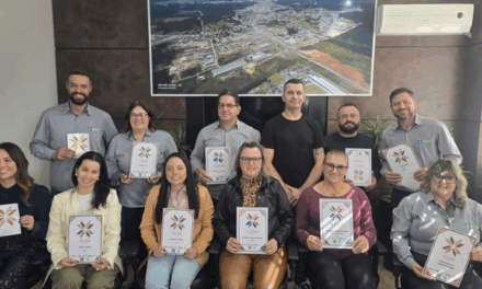 Otacílio Costa premia empresas com Selos Verde e Bronze por ações sustentáveis